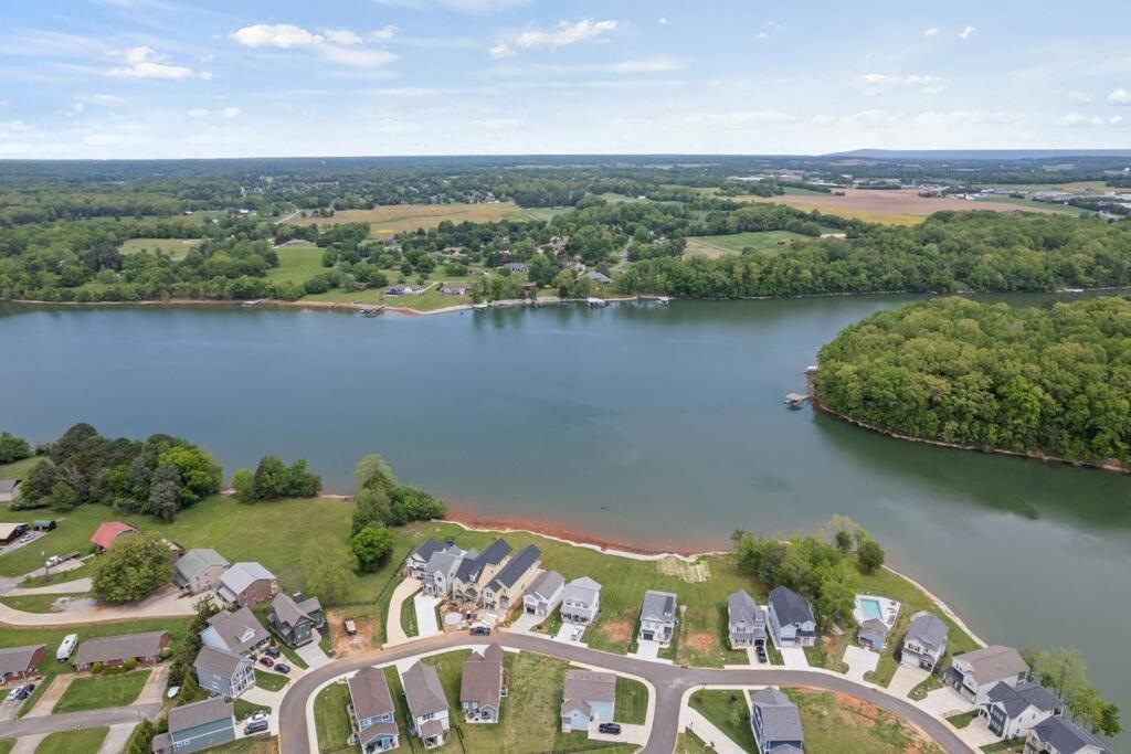 Basecamp Retreat Timsfordlake Winchester Экстерьер фото